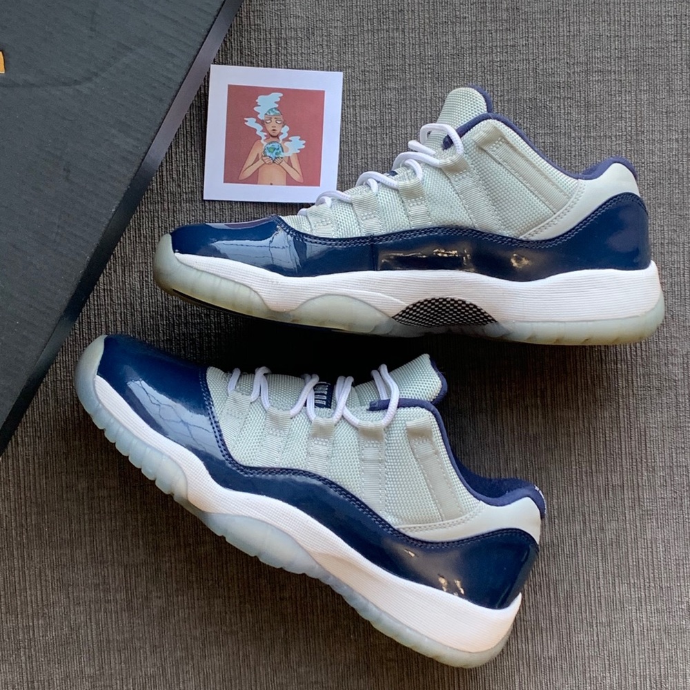 Jordan 11 Low Georgetown